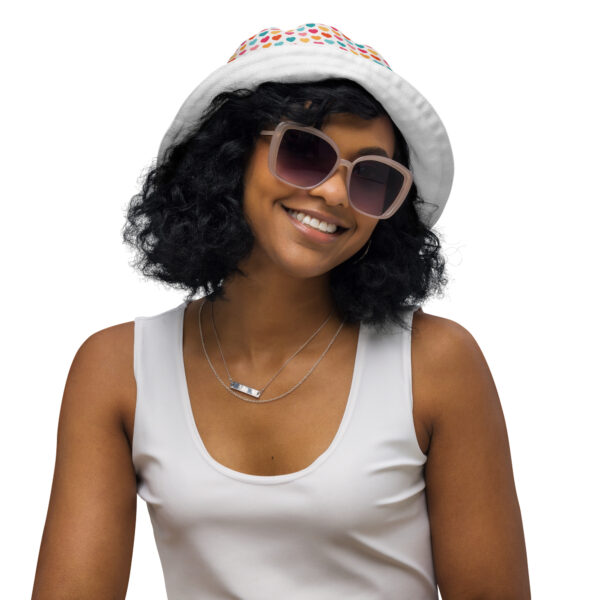 Summer of Love Reversible Bucket Hat - White/Hearts - Image 6