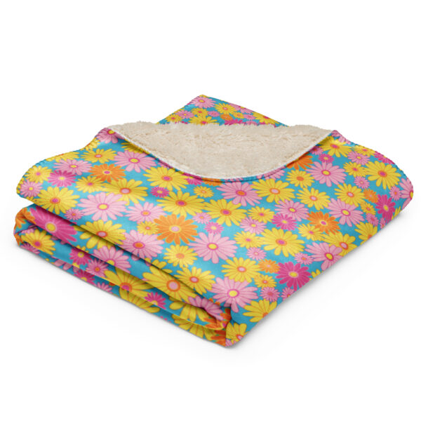 Retro Edition - Sherpa Blanket - Image 2